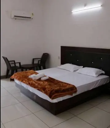 Rajmandir Holiday Inn 烏代浦 3*,  印度